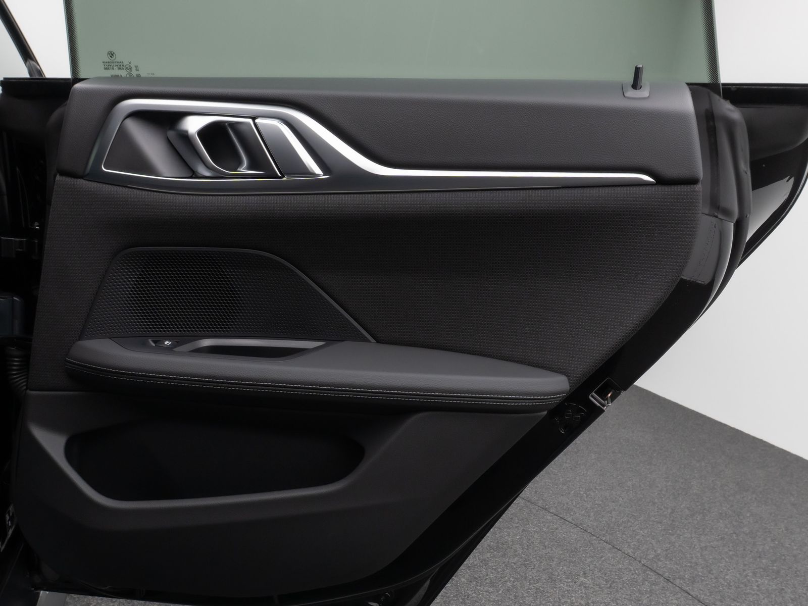 Fahrzeugabbildung BMW i4 eD40 Gran Coupè Kamera DAB CockPit+ Sport LED