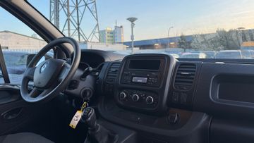 Renault Trafic - 12