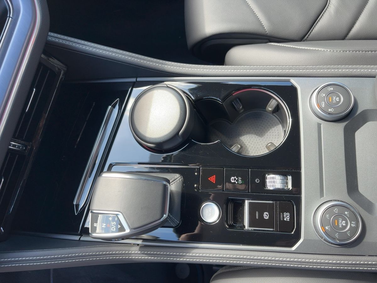Volkswagen Touareg - Bild 17