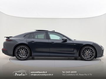 Porsche Panamera - 4