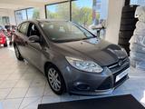 Ford Focus Lim. Ambiente - Ford Focus Ambiente mit Benzin-Antrieb