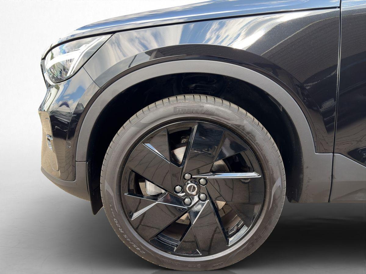 Volvo XC40 B3 Black Edition Plus, AHK Pano 20"LM-Felge