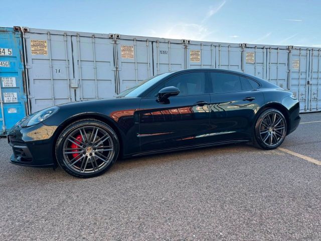 PORSCHE Porsche Panamera 4.0 4S Diesel