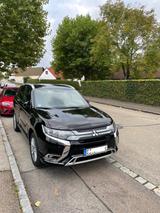 Mitsubishi PHEV2.4 4WD Top Ausstattung 54000 Km 8-fach