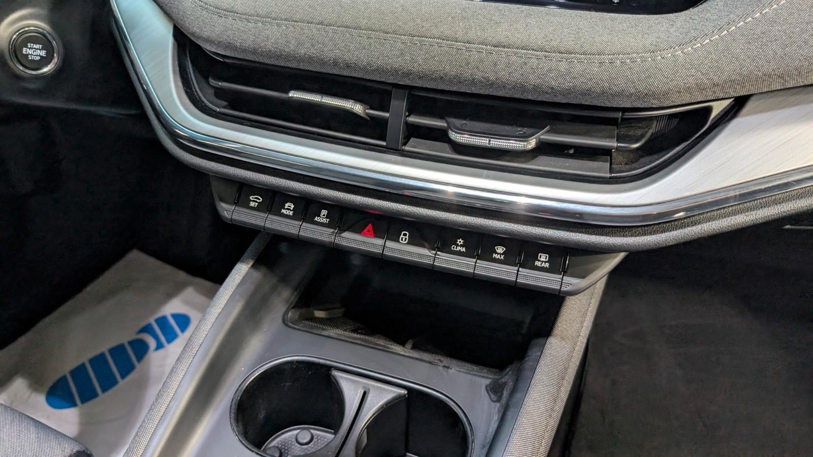 Skoda Enyaq 80 Loft ACC*SIDE*AHK*HUD*MEMO*KAM*W-PUMPE