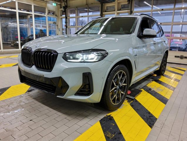 BMW X3 xDr30e M Sport PANO*AHK*360°*AdapLED*HiFi*HUD