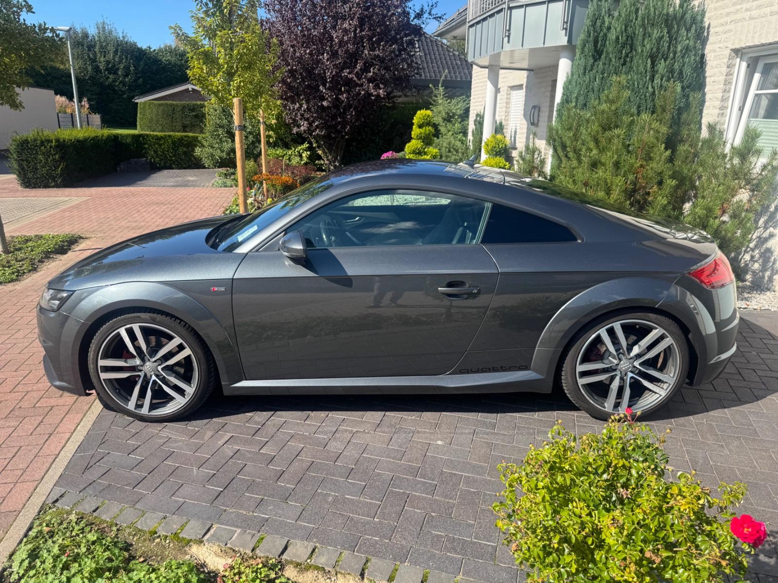 Audi TT Coupe 2.0 TFSI S tronic quattro -