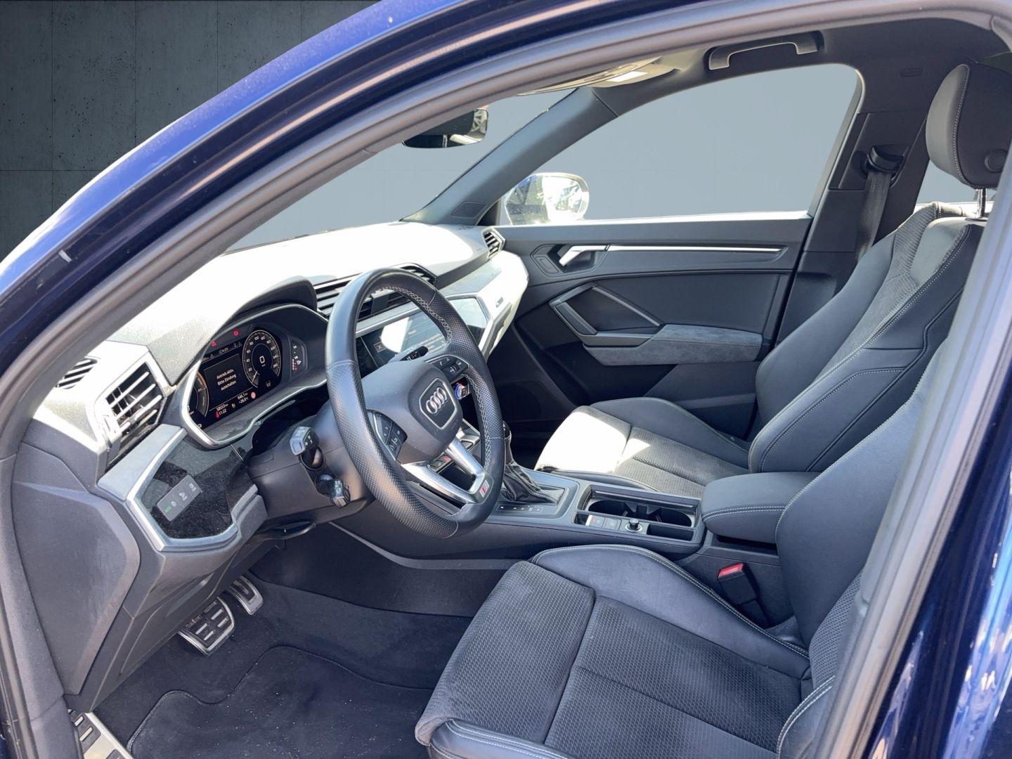 Audi Q3 SUV 45 TFSI e S tronic ACC AHK LED KAMERA NAV foto 3