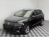 Volkswagen Tiguan Highline|R-line|2.Hand|4Motion|Kamera|AHK - VW Tiguan Gebrauchtwagen in Wuppertal