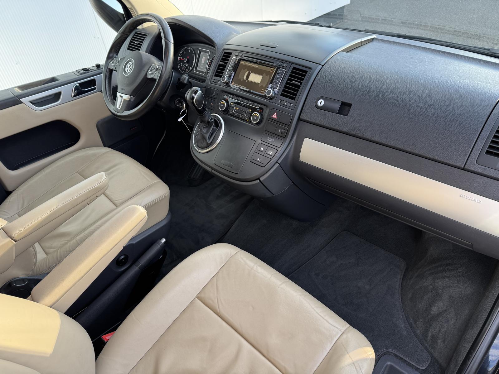 VOLKSWAGEN T5 MULTIVAN 2.0 TDI 179ch HIGHLINE 4MOTION BVA Toit ouvrant Sièges chauffants cuir
