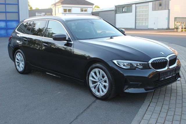BMW 318Touring/Leder/Navi/PDC+Kamera/LED/1Hand