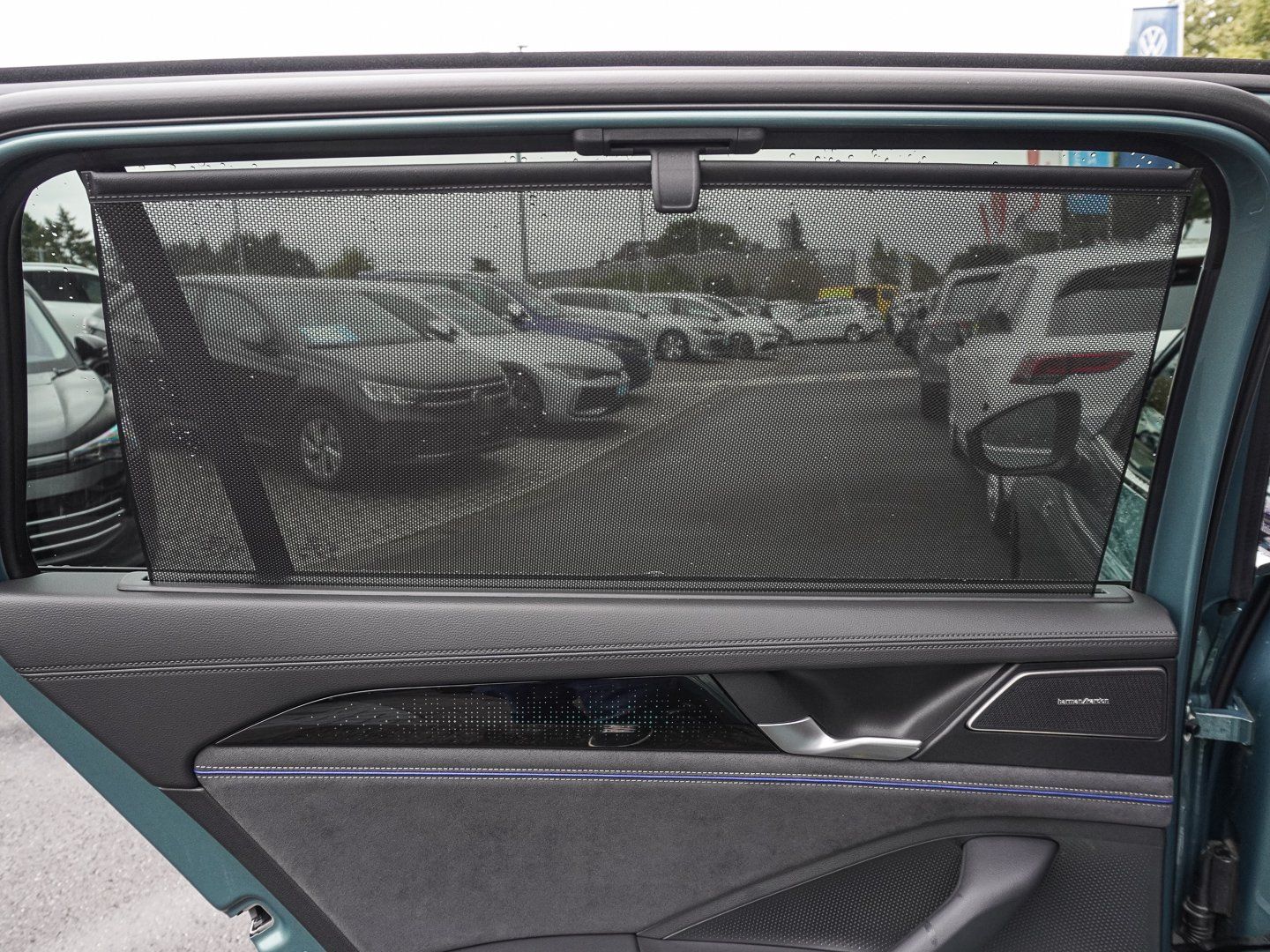 Volkswagen Passat 2.0 TSI 4Motion DSG R-Line HEAD-UP MATRIX foto 17