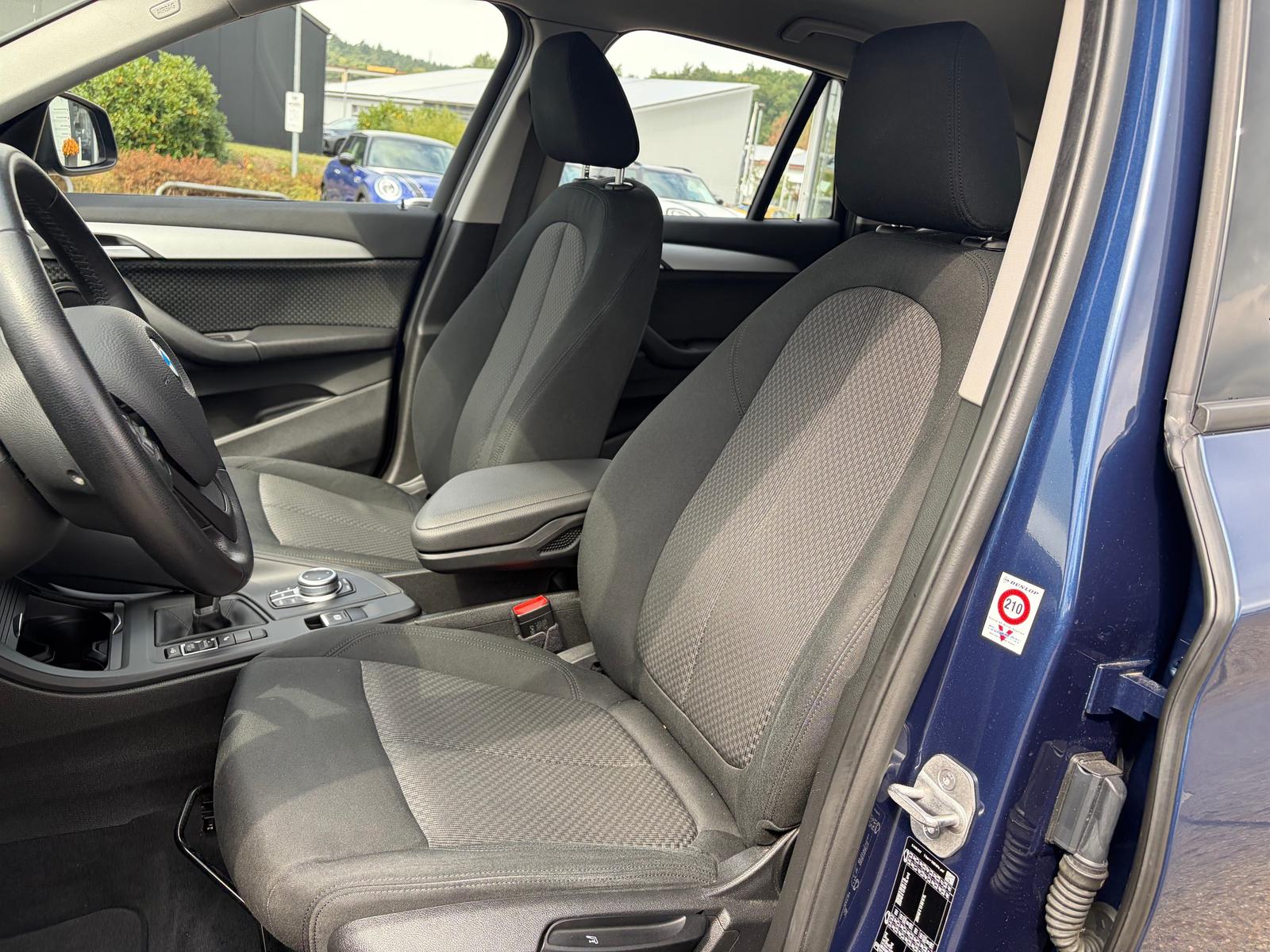 BMW X1 sDrive20i Advantage DAB LED RFK AHK, миниатюра 11