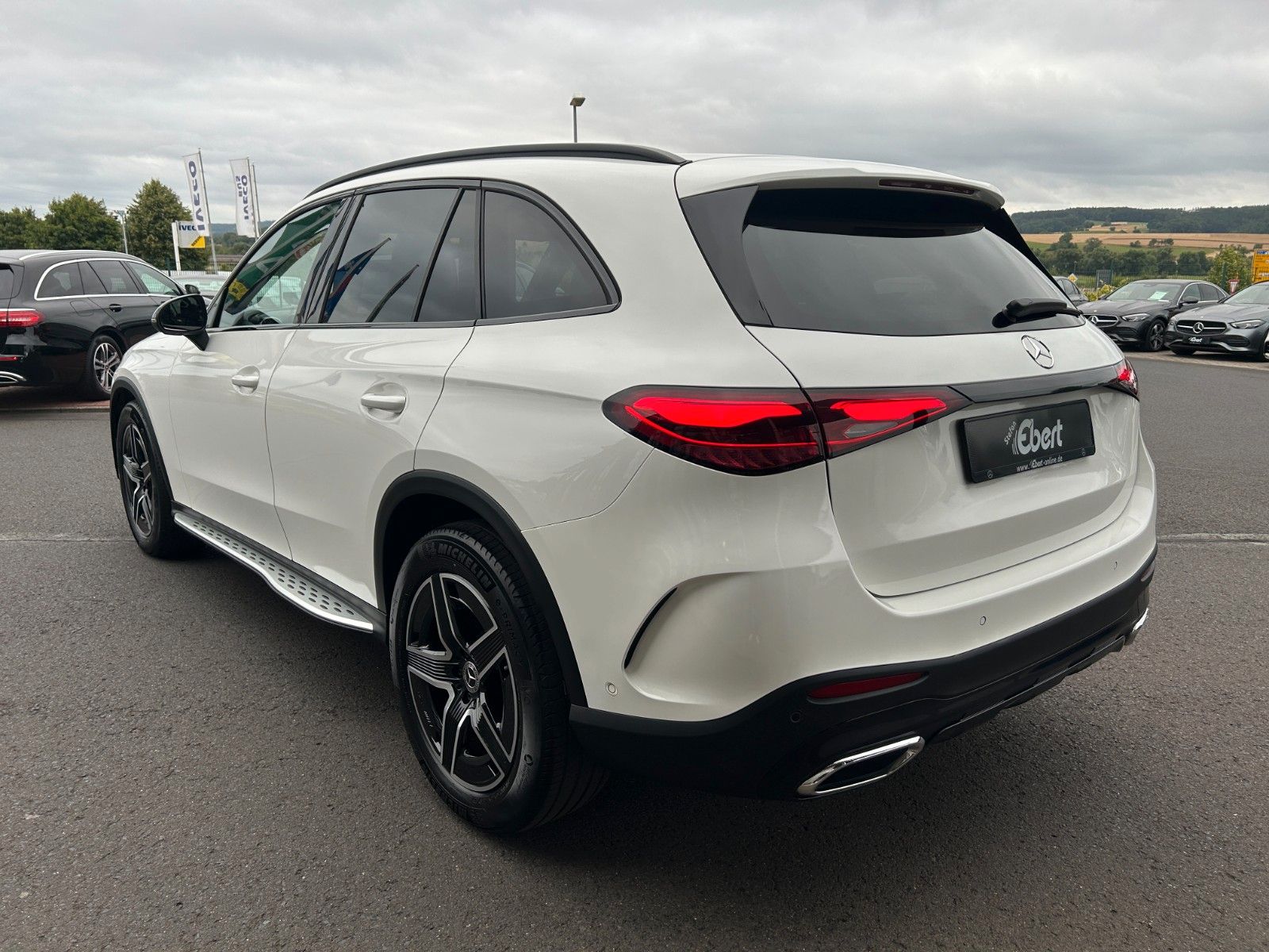 Fahrzeugabbildung Mercedes-Benz GLC 220d AMG+Night+RKamera+SportfahrW+AmbientePr