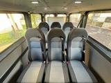 Volkswagen CRAFTER 2,0 TDI 9 SITZER KAMERA AHK KLIMA PDC - Volkswagen Crafter mit Diesel-Antrieb: Kleinbus, 9 Sitzer