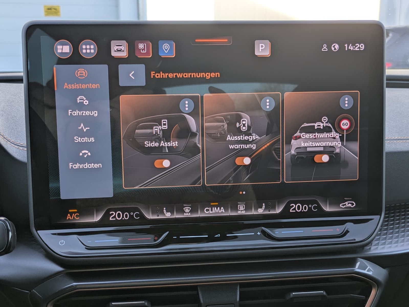 Fahrzeugabbildung CUPRA Formentor 1.5 eTSI LEDER*MATRIX*SENNH*Int.Dr.-XL