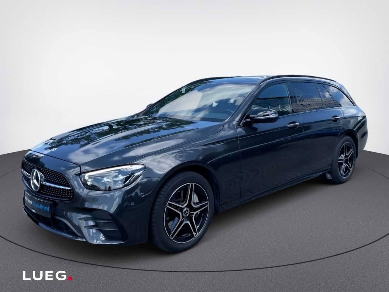 Mercedes-Benz E 300 e T AMG+NIGHT+AHK+360+SHD+AUGM+VERKZERKENN imagem 3