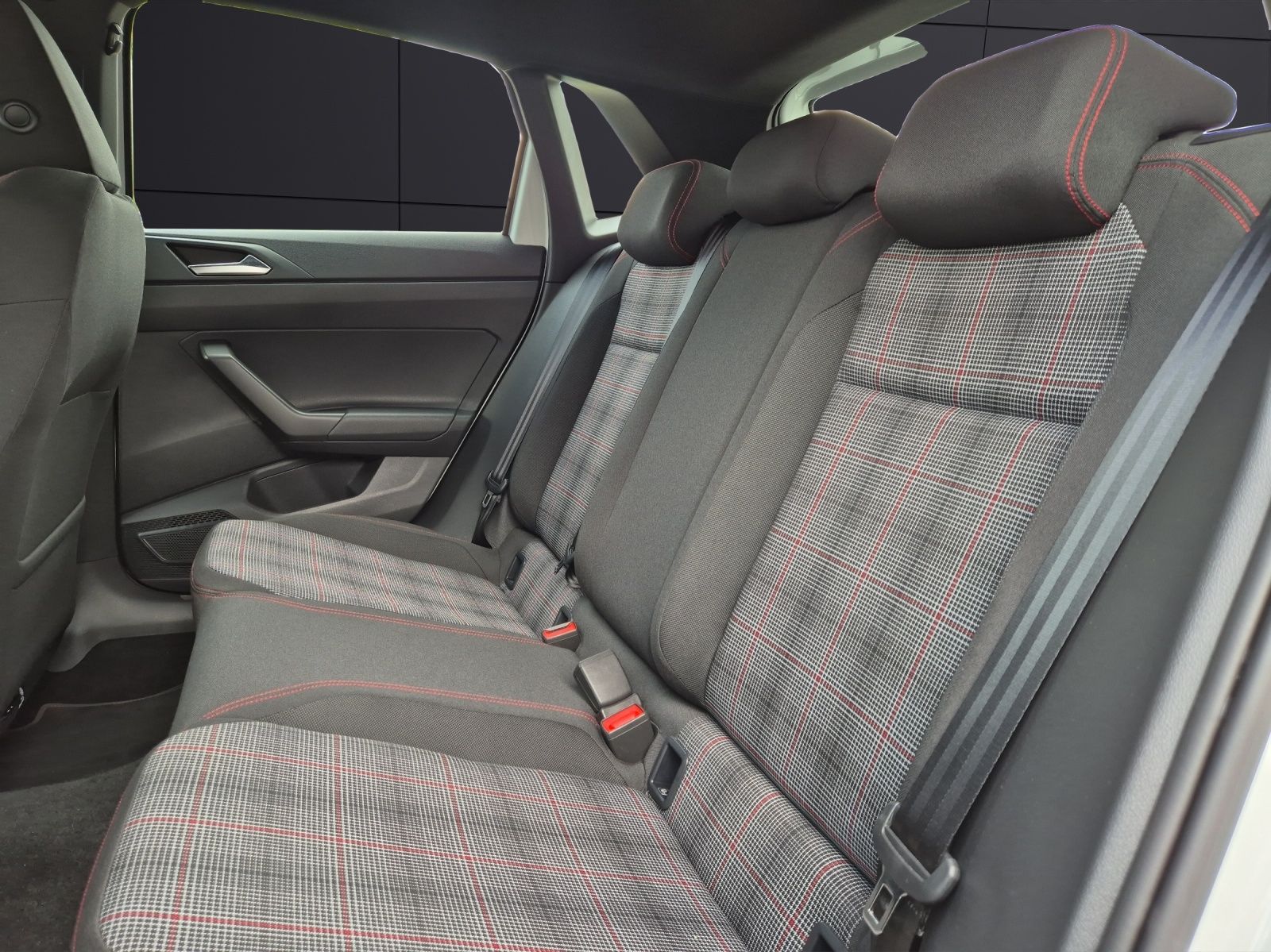 Fahrzeugabbildung Volkswagen Polo GTI DSG Matrix Navi AID ACC RFK SH 18"