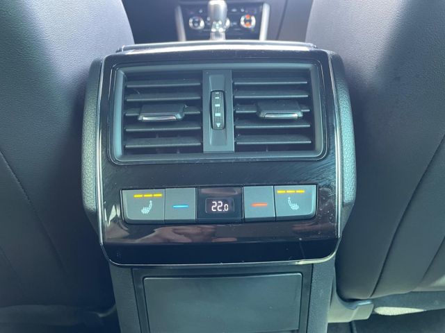 Superb Combi Sportline iV 1.4 TSI Hybrid EU6d Na