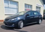 Toyota Auris 1,6-l-Valvematic Executive Executive - Toyota Auris Executive mit Benzin-Antrieb