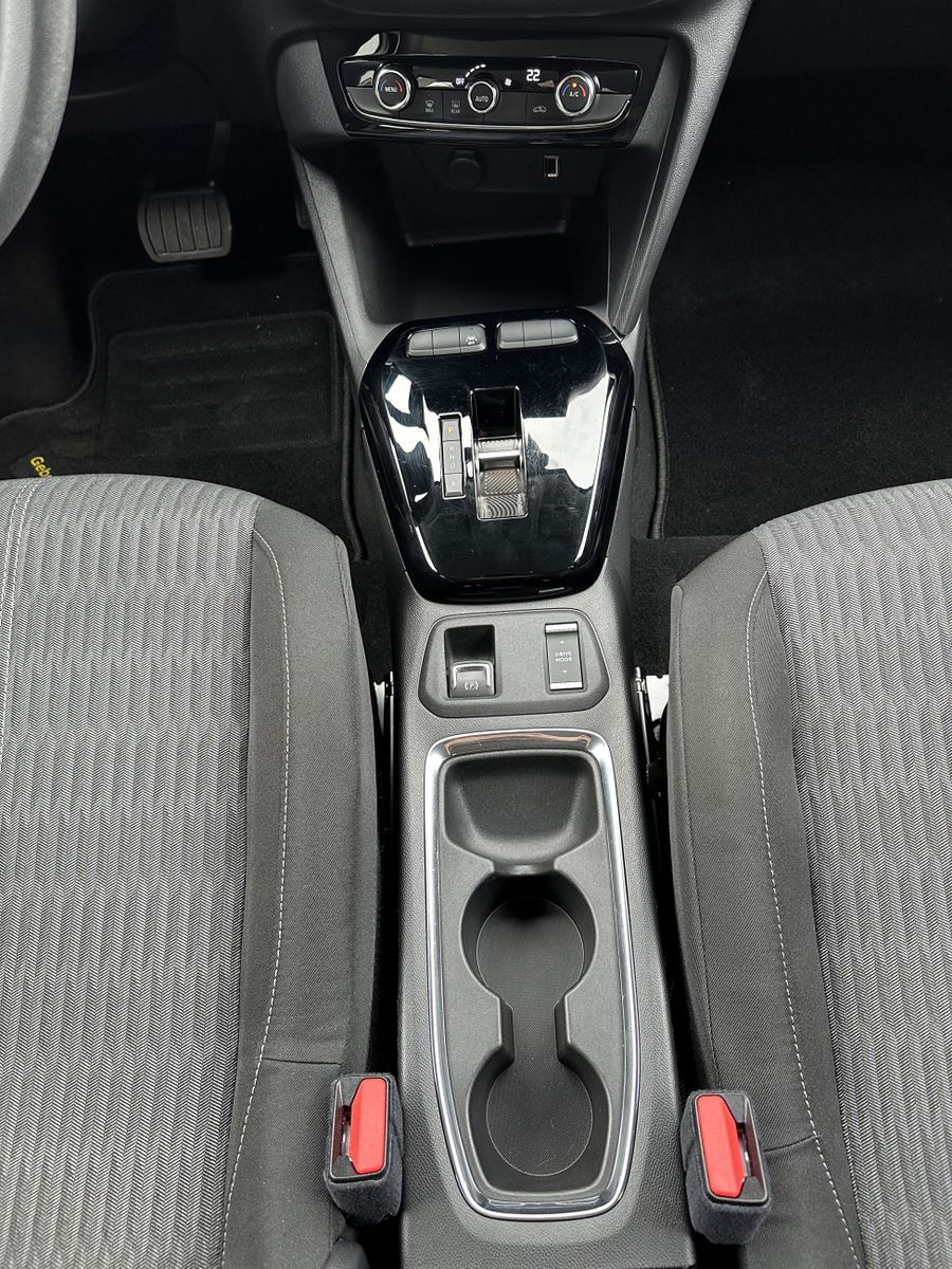 Fahrzeugabbildung Opel Corsa e Edition ALLWETTER+CARPLAY+DAB+1HD+16ZOLL