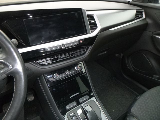 Grandland Bus. Elegance Plug-In-Hybrid Automatik