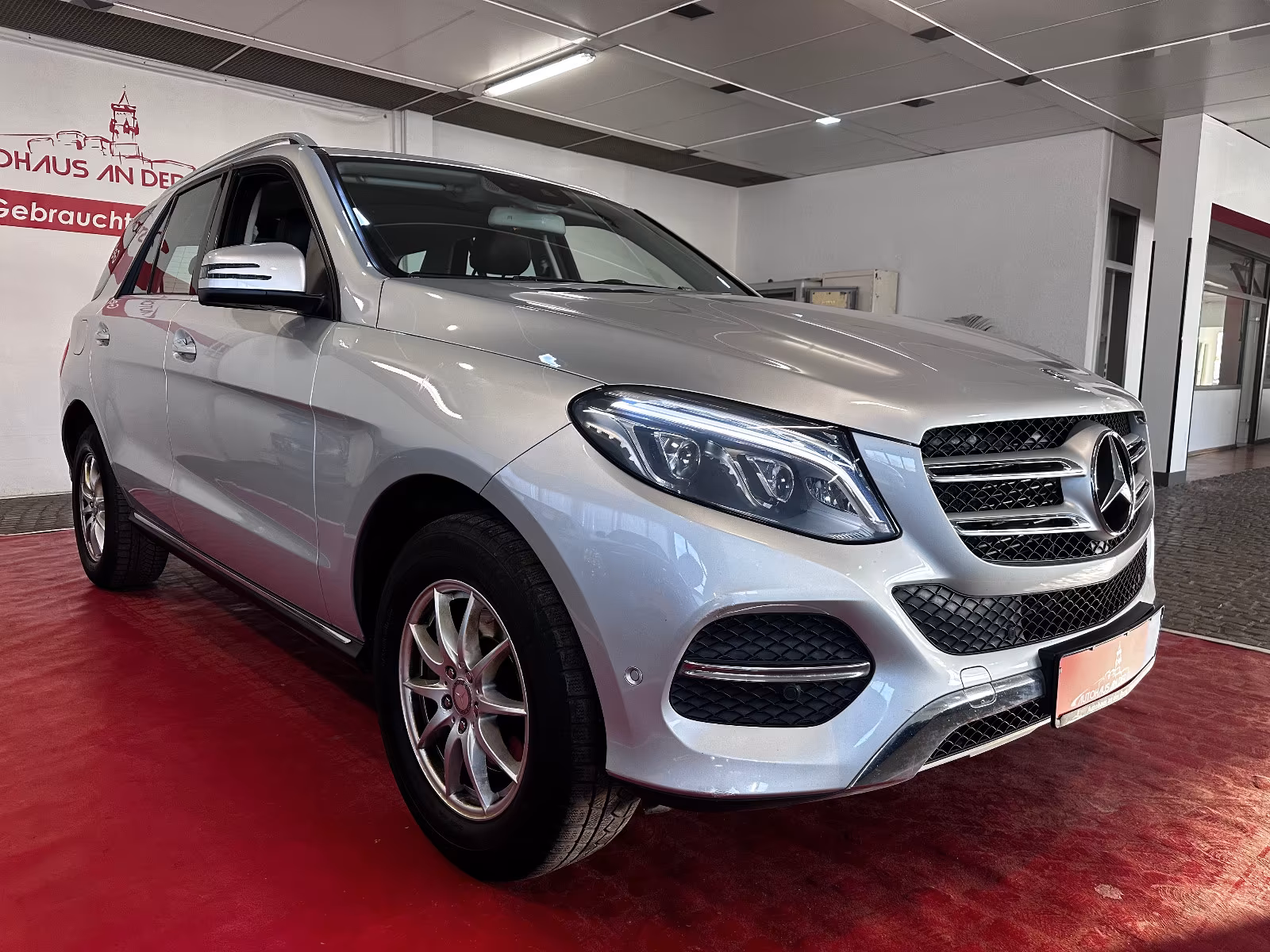 Mercedes-Benz GLE 250d 4Matic/Schiebedach/2.Hand