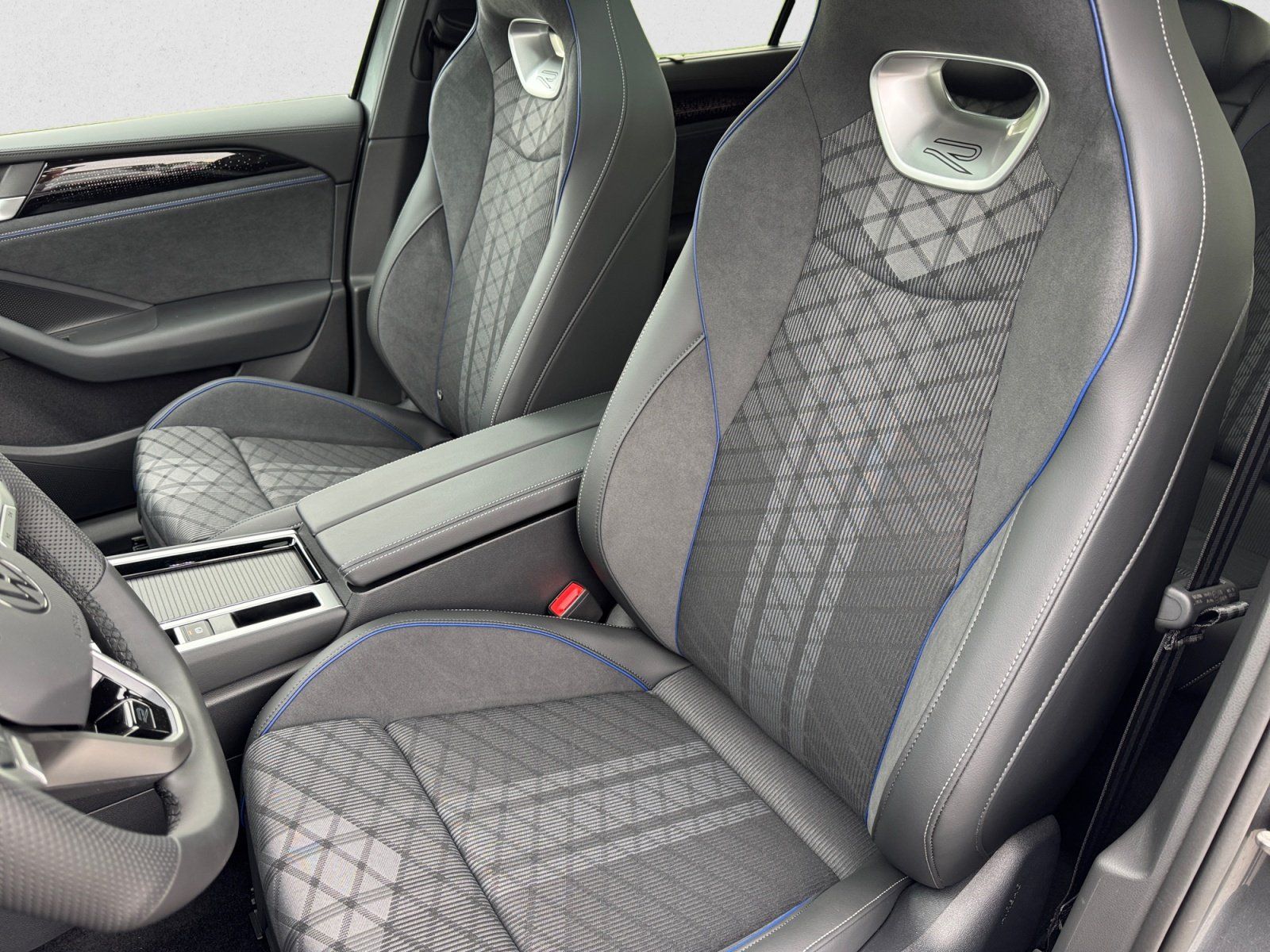 Volkswagen Passat Variant - Bild 9