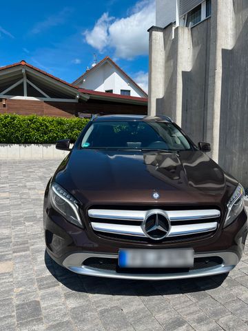 MERCEDES-BENZ Mercedes GLA 200