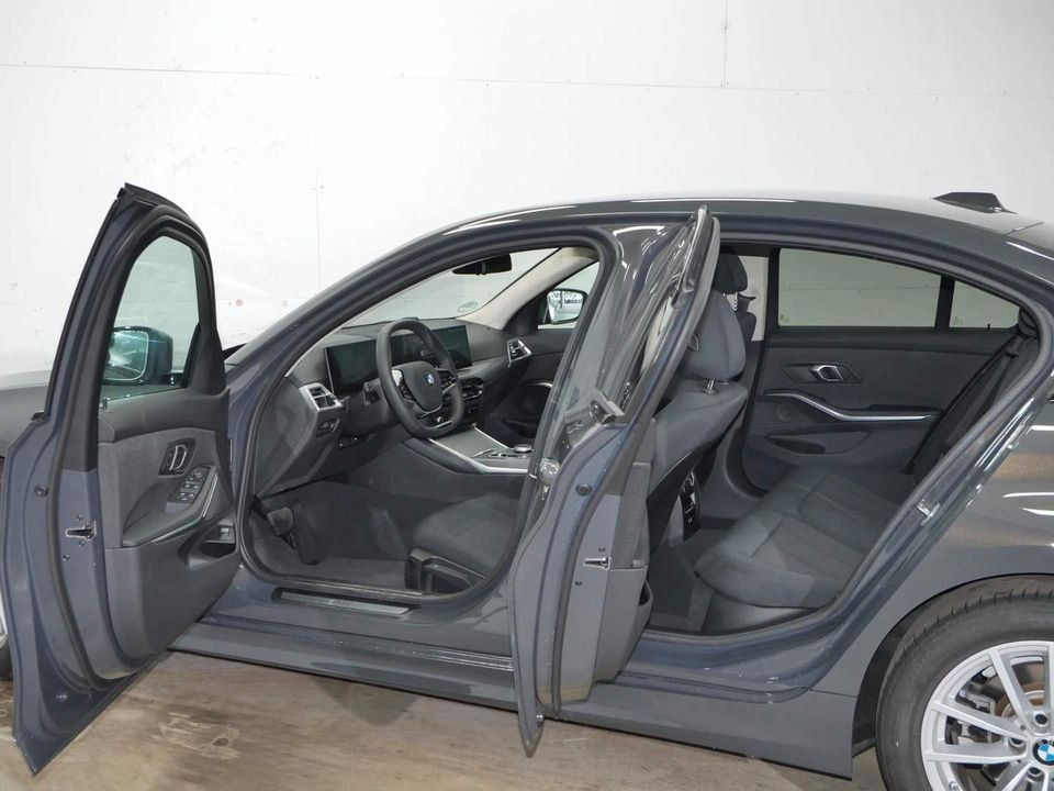 BMW 318 - Bild 8