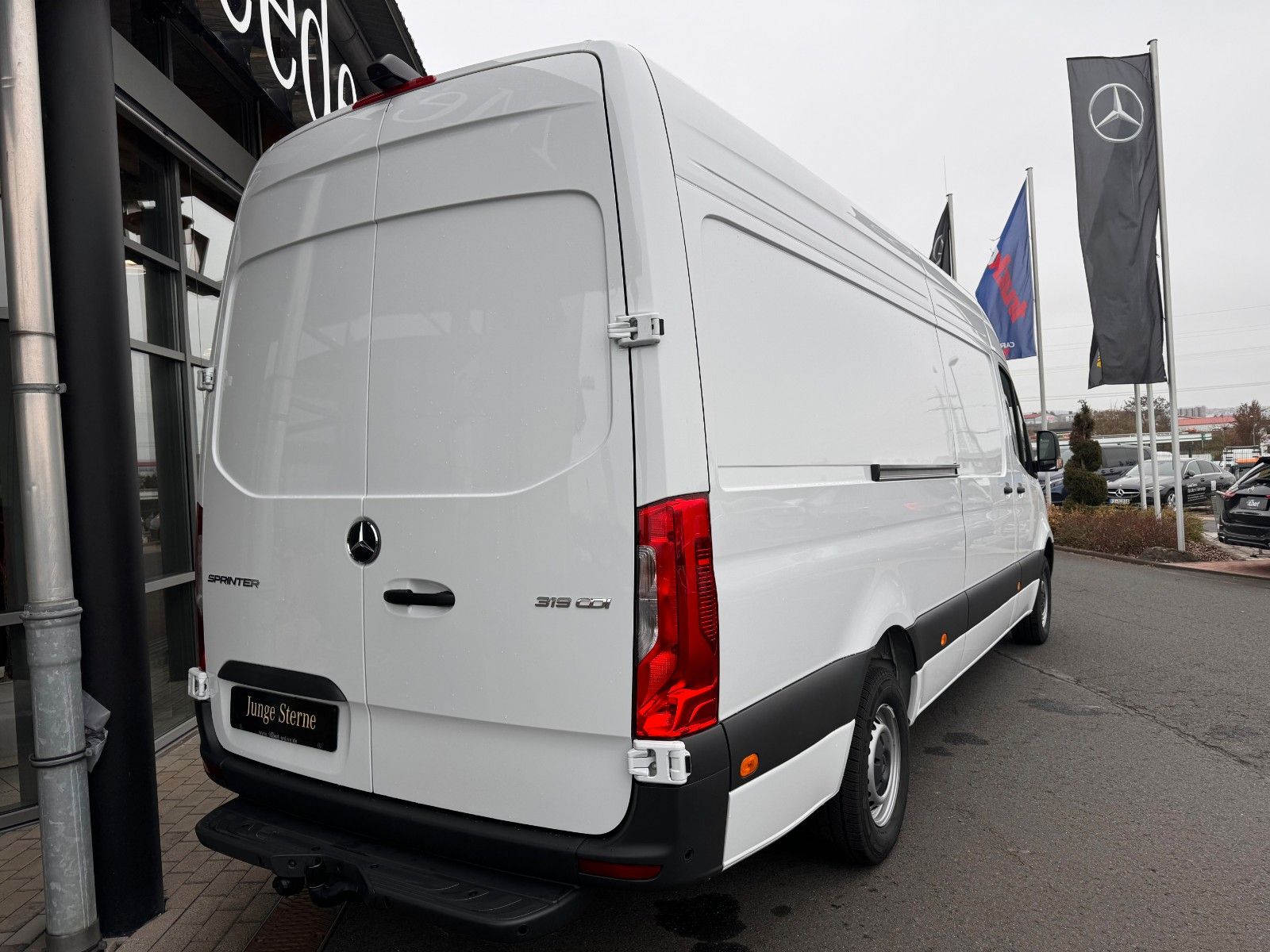Fahrzeugabbildung Mercedes-Benz Sprinter 319 CDI 4325 LED MBUX SHZ AHK