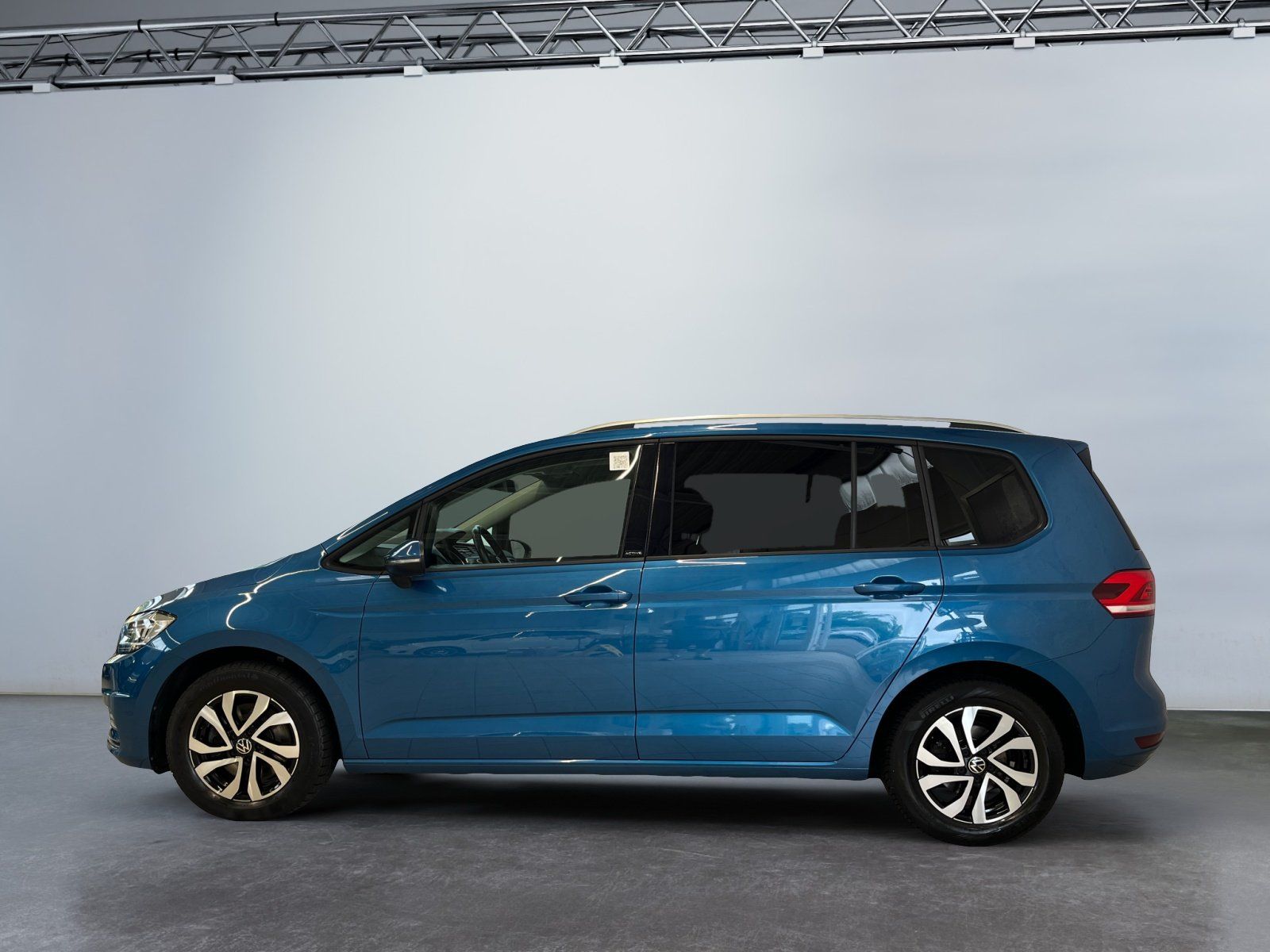 Volkswagen Touran Active 2.0TDI DSG 7-Sitzer Navigation ACC imagem 3