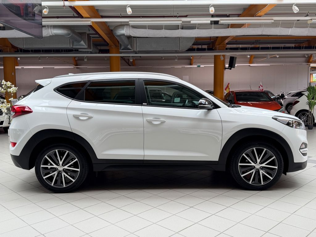 HYUNDAI Tucson Passion|Navi|SHZ|Apple&Android|Kamera|LHZ HYUNDAI Tucson Passion|Navi|SHZ|Apple&Android|Kamera|LHZ
