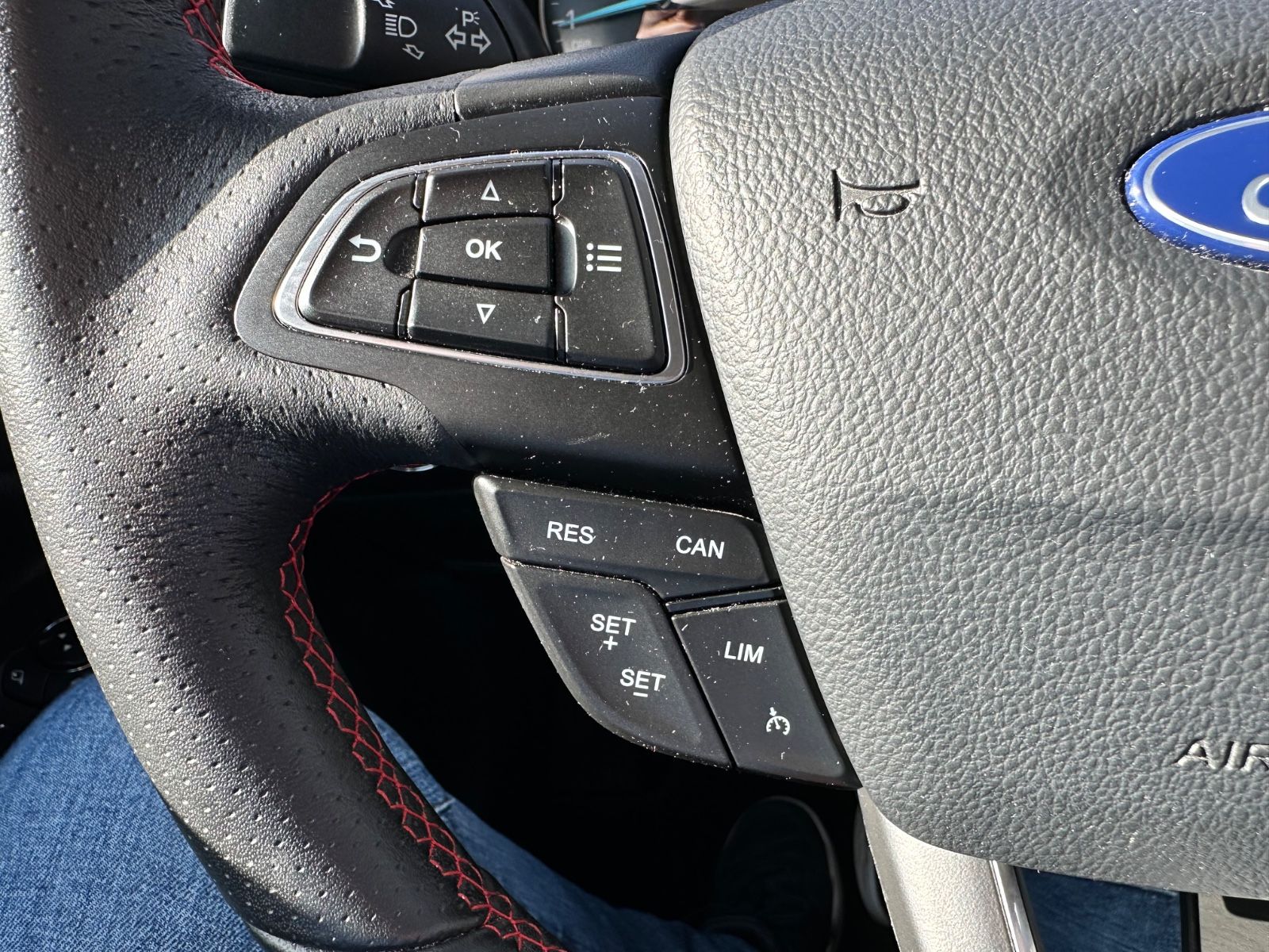Fahrzeugabbildung Ford EcoSport ST-Line*PDC V+H*Sitz-Lenkradheizung*App
