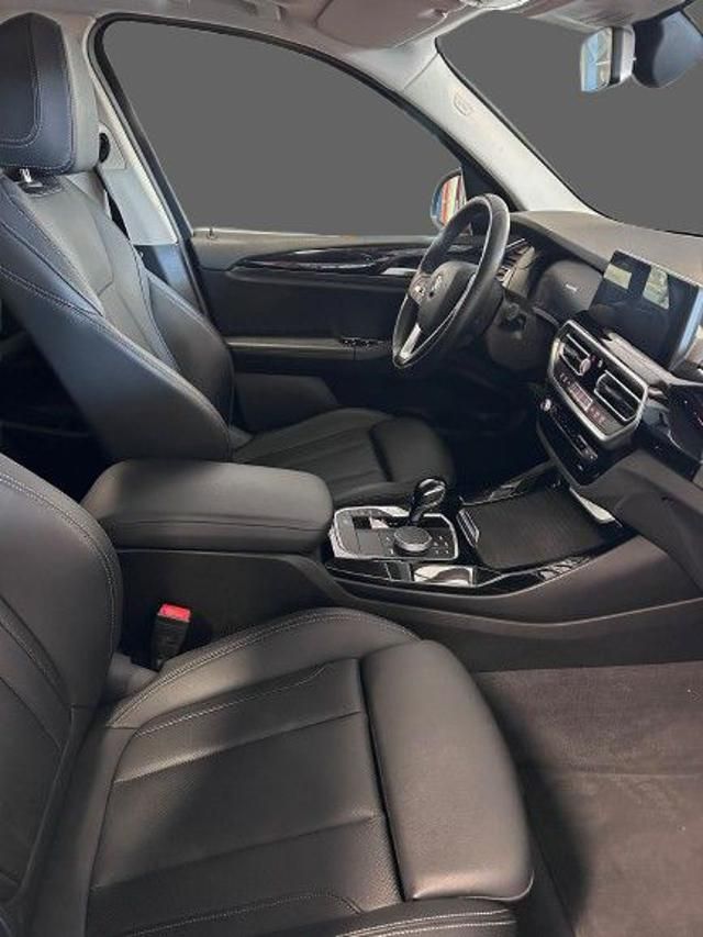 BMW X3 sDrive18d 48V imagem 3