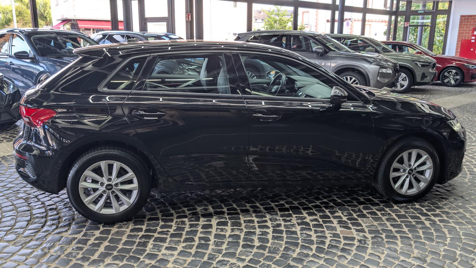 Audi A3 Sportback 30 TFSI S-Line StHz ACC AMBI LEDER, миниатюра 8