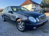 Mercedes-Benz E 200 E Limousine E 200 Kompressor - Mercedes-Benz E 200 mit Benzin-Antrieb: Blau, Limousine