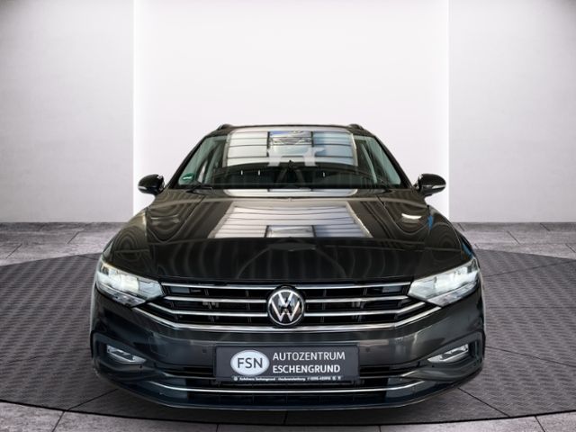 Fahrzeugabbildung Volkswagen Passat Variant 1.5 TSI DSG BUSINESS NAV AHK GJR