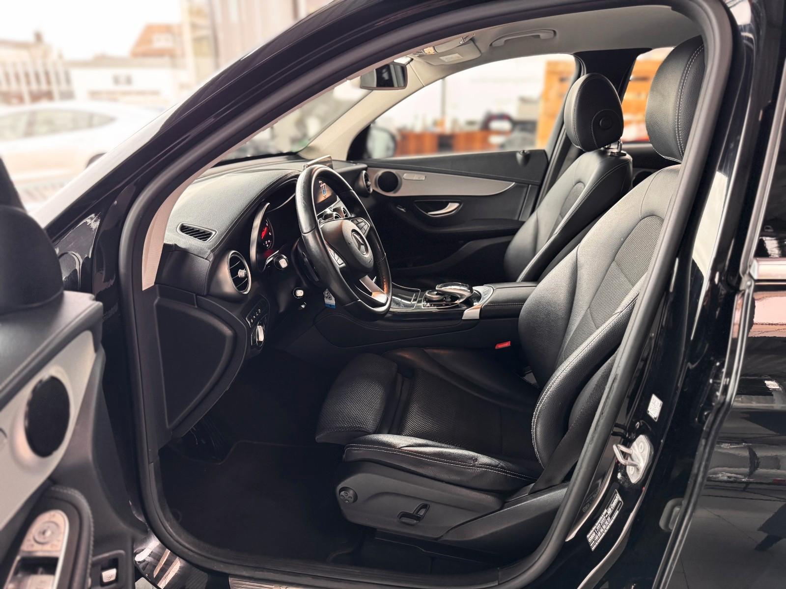 Mercedes-Benz GLC 250d*4MATIC*360°*AHK*LED*TOTWINKEL*GARANTIE*