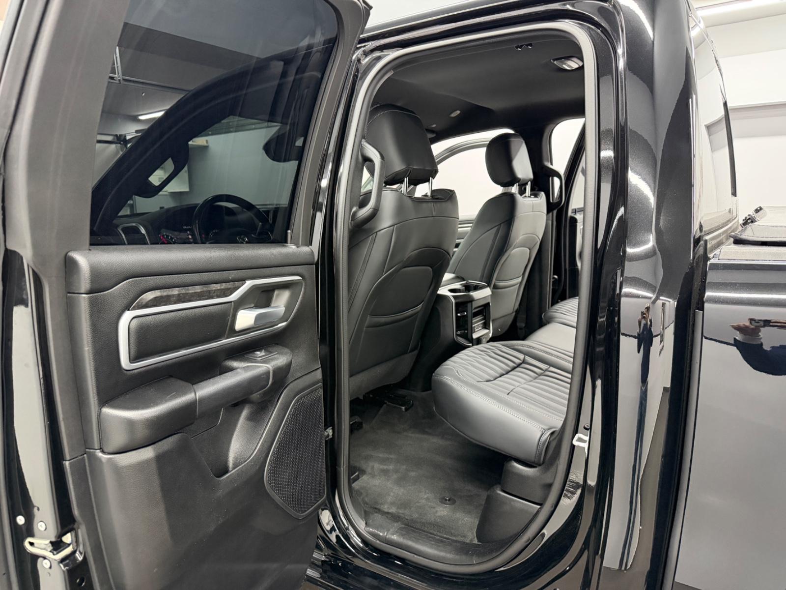 Dodge Ram 1500 5.7 V8 4X4 BigH QuadC*Lv2*Night Edition, миниатюра 27