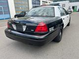 Ford Crown Victoria Police Interceptor 4,6 Liter V8 - Ford: Victoria