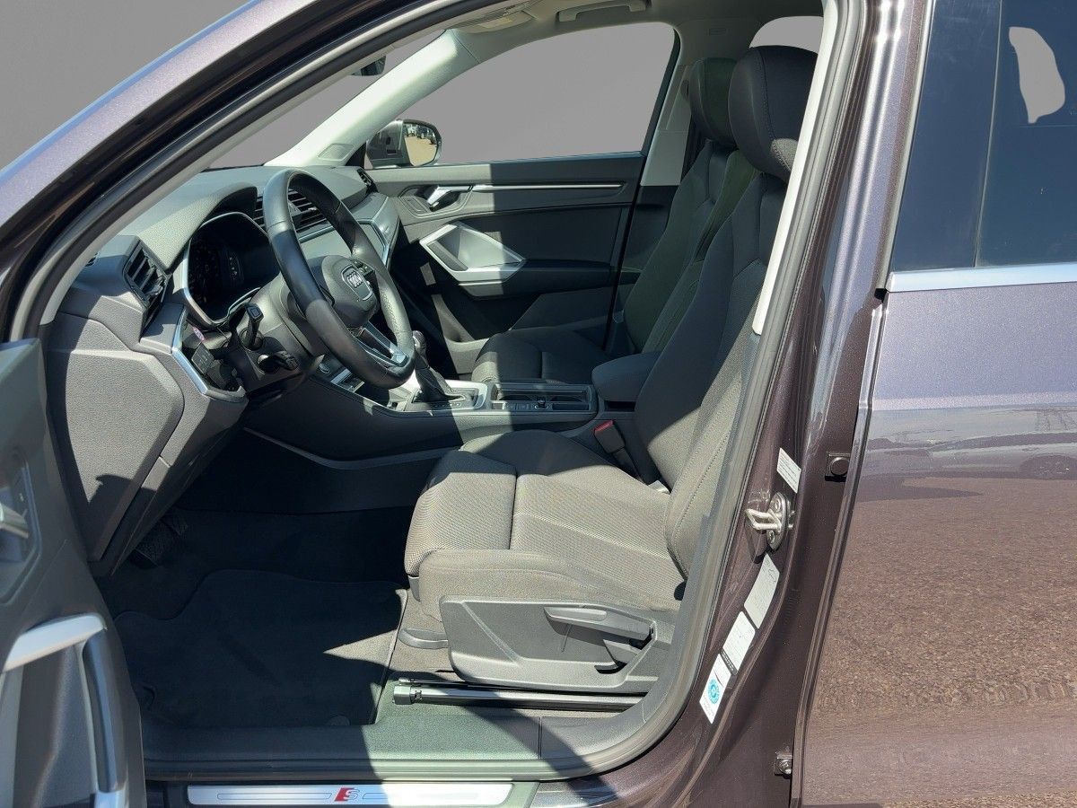 Audi Q3 45 TFSI e S-Line AHZV Kamera LED Navi foto 8