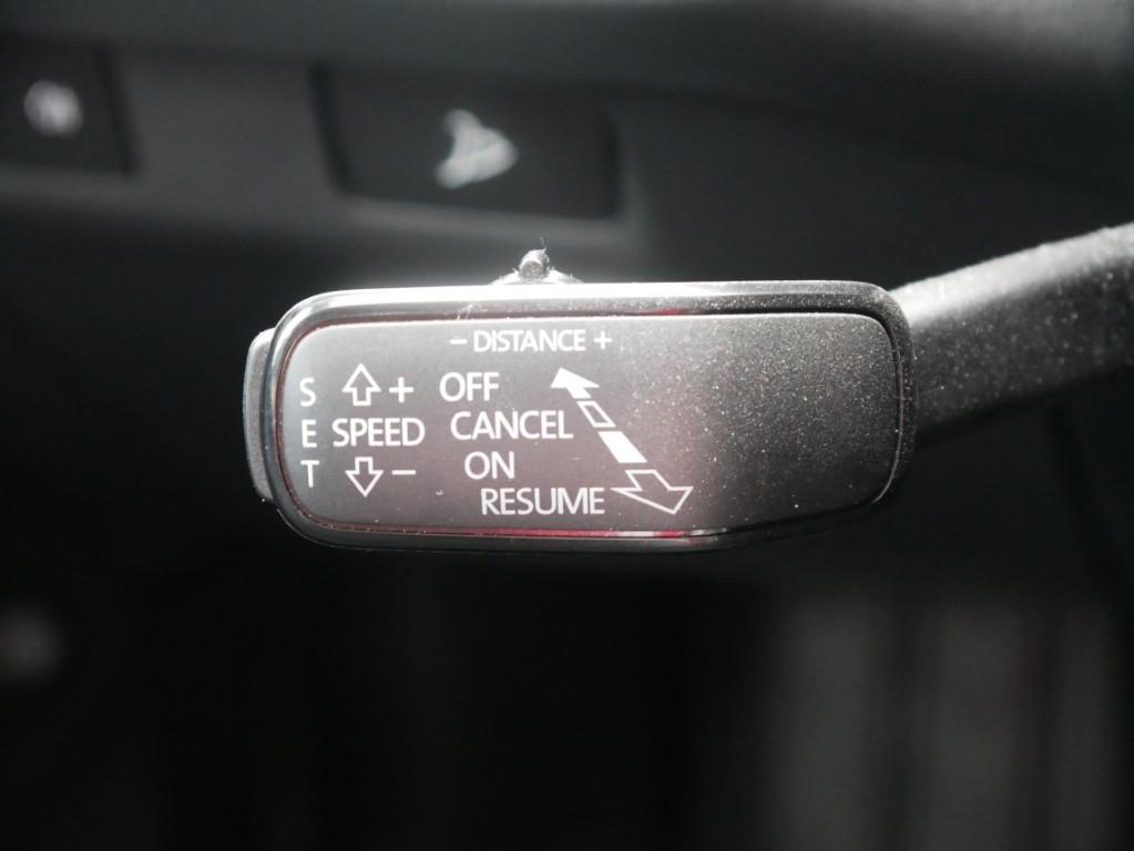 Skoda Enyaq 60 Loft LED Navi ACC Kamera Sitzheizung