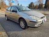 Ford Focus 2.0 Ghia Exclusiv Ghia Exclusiv Xenon  - Ford Focus aus 2003: Ghia