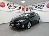 Toyota Auris 2.0 D-4D 124cv 05/2015 Neopatentati - Toyota Auris mit Diesel-Antrieb: 2.2