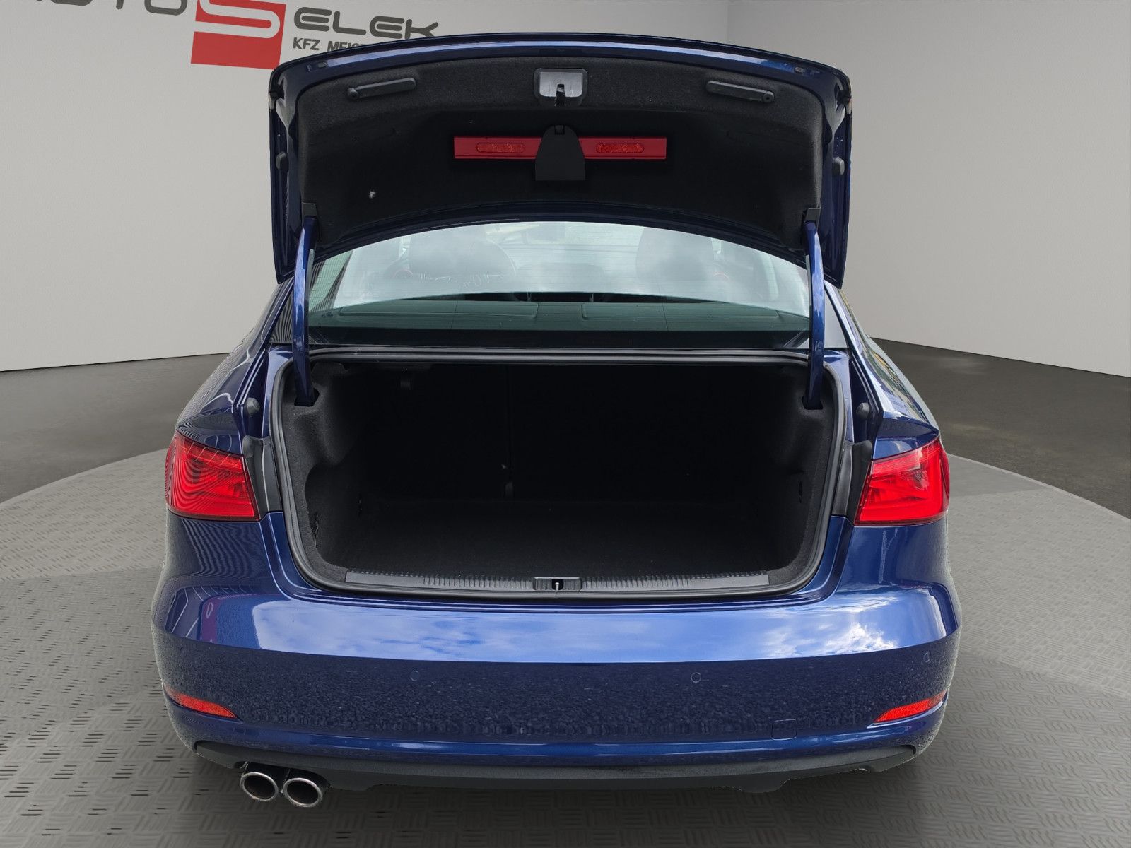 Fahrzeugabbildung Audi A3 Limousine ambition SERVICE TÜV NEU