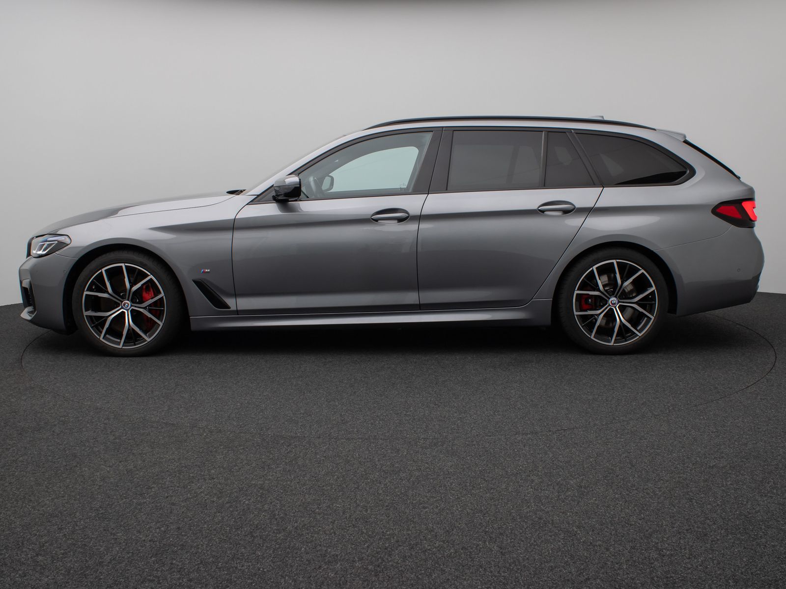 Fahrzeugabbildung BMW 540d xD M SportPro Panoram Kamera Laser HUD HiFi