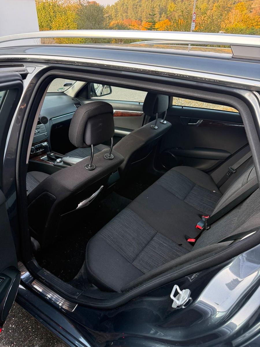 Mercedes-Benz C220 2008 — photo 6