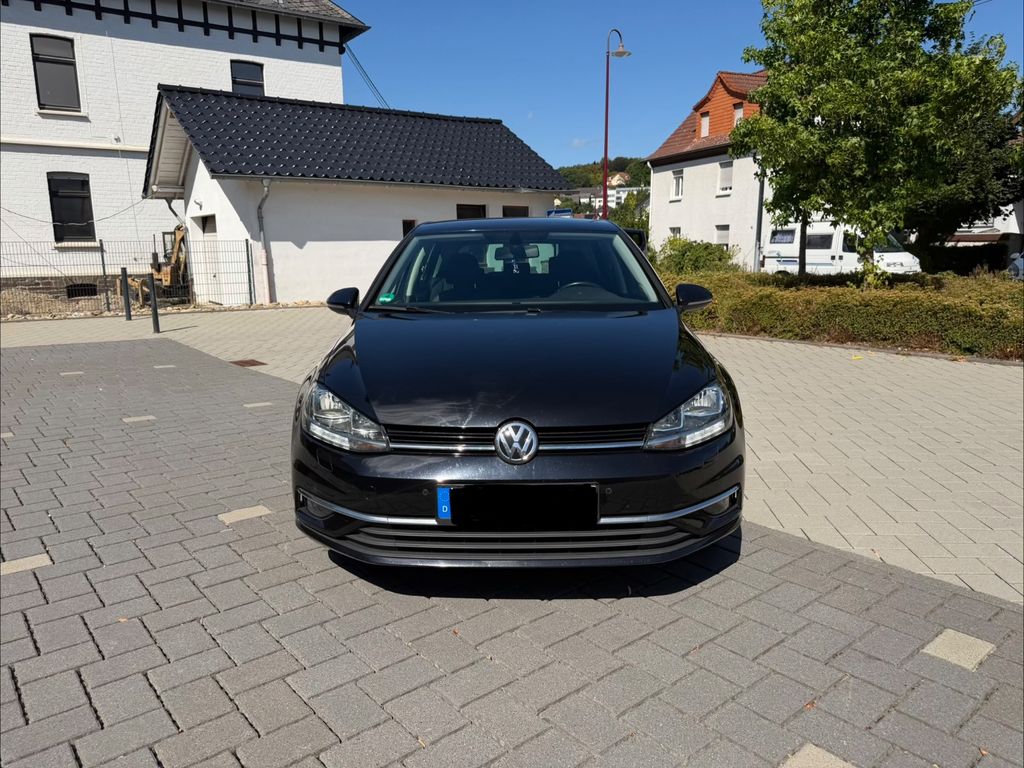 Image of Volkswagen Golf
