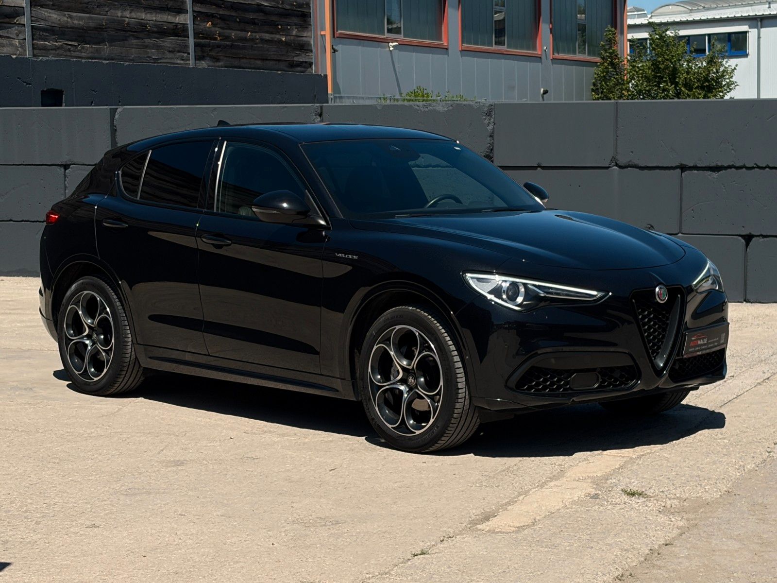 Fahrzeugabbildung Alfa Romeo Stelvio Veloce 2.0 Turbo Q4 Memory Leder CAM ACC